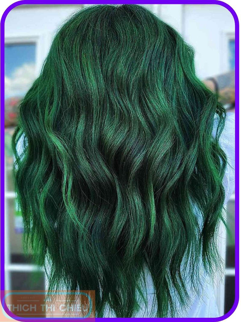 Green hair color