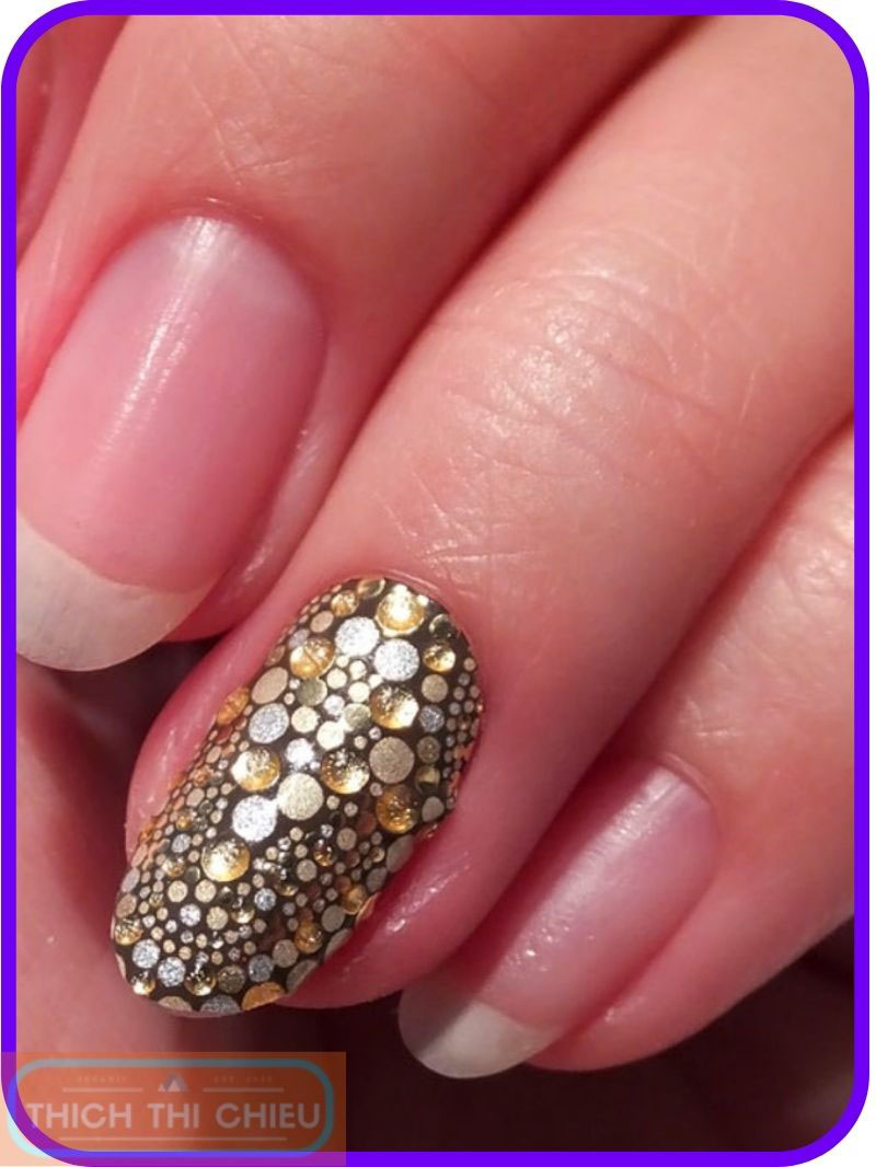 How to Remove Nail Stickers