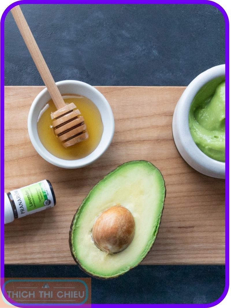 Olive oil and avocado hair mask