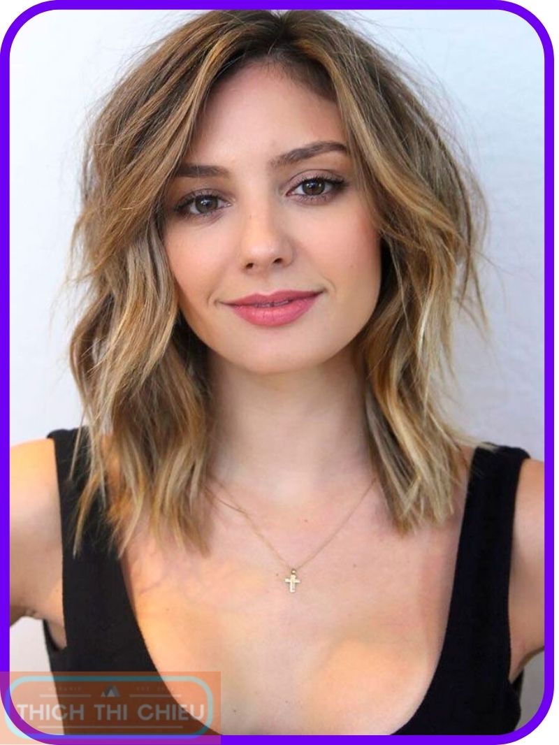 Updo Hairstyles for Square Faces: 10+ Flattering Ideas in 2023
