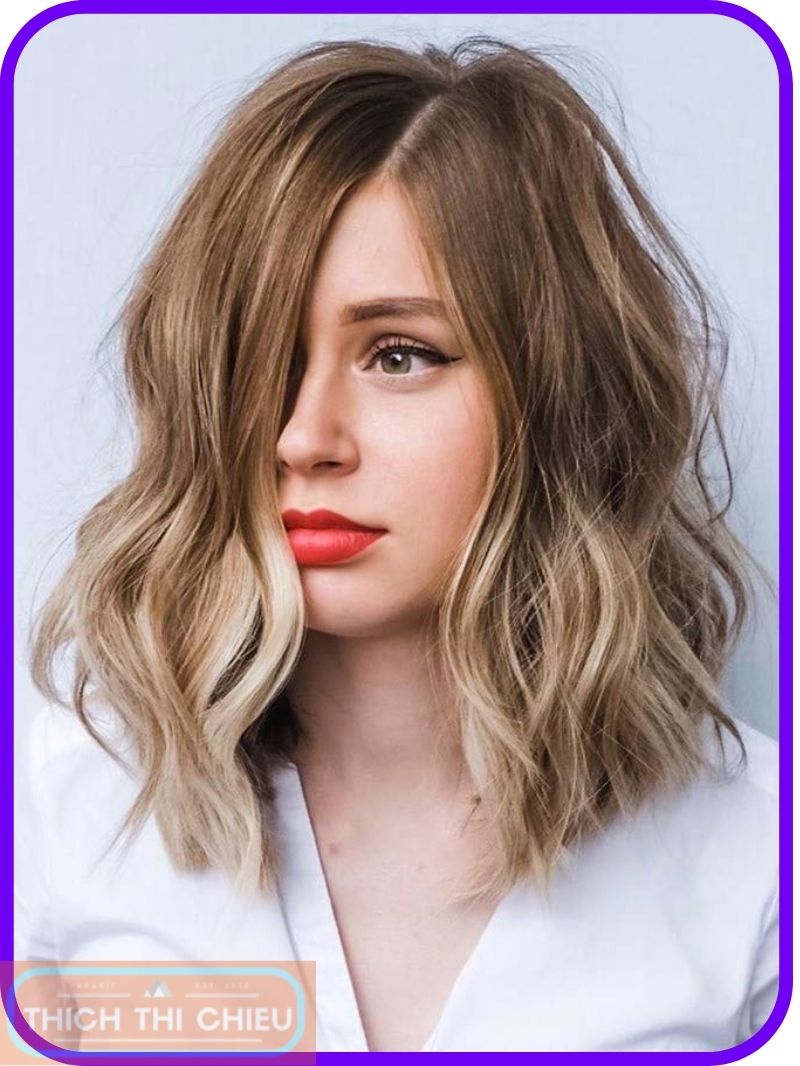 Angled lob hairstyle for square faces