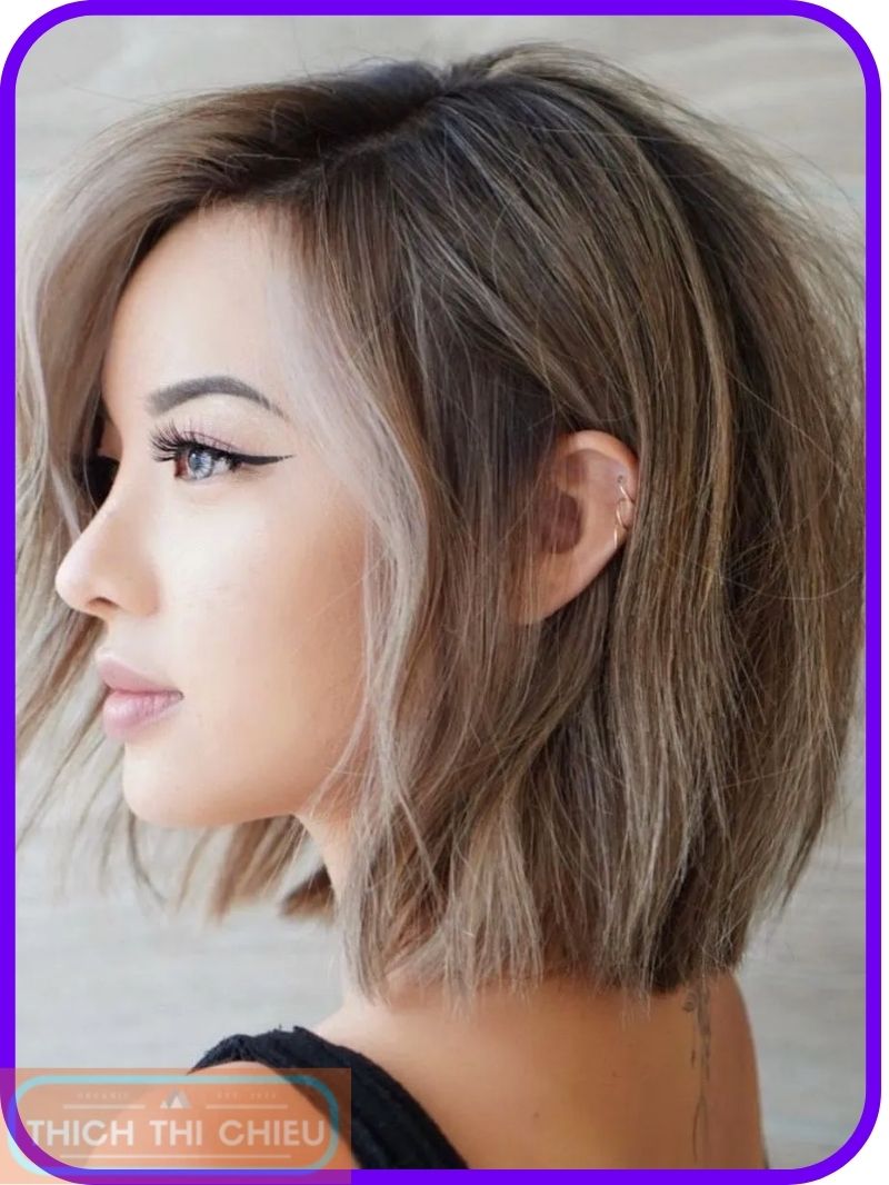 Blunt lob hairstyle for square faces