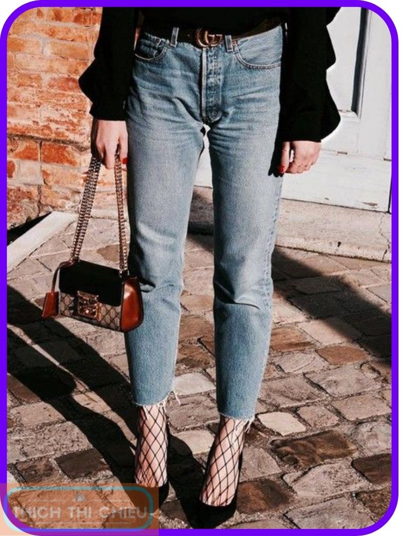 Boyfriend jeans + fishnet tights + platform heels